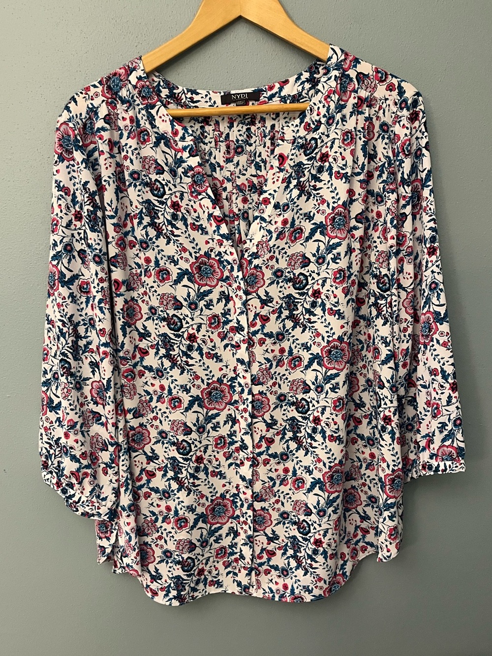 NWOT NYDJ Floral Button-Up Blouse - Picture 1 of 3